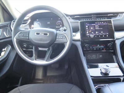 2023 Jeep Grand Cherokee Laredo