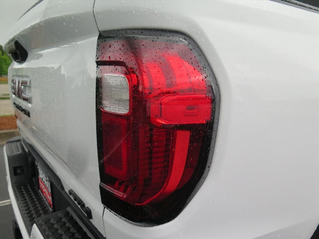 2024 GMC Canyon AT4