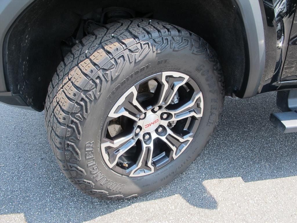 2023 GMC Canyon AT4