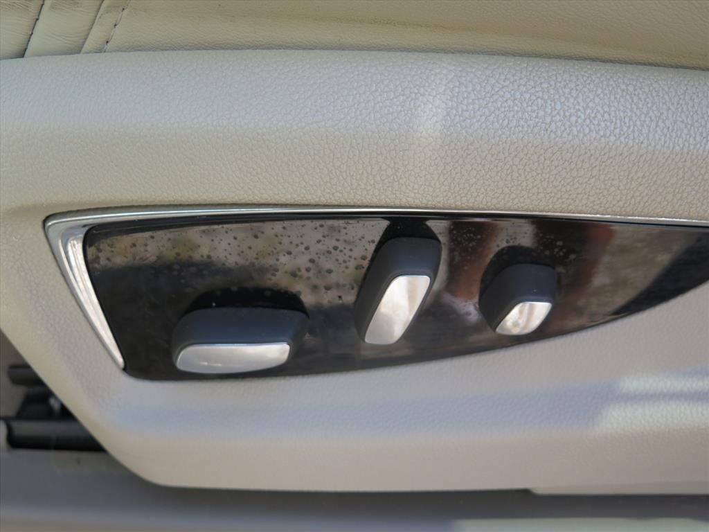 2016 Cadillac Escalade Premium