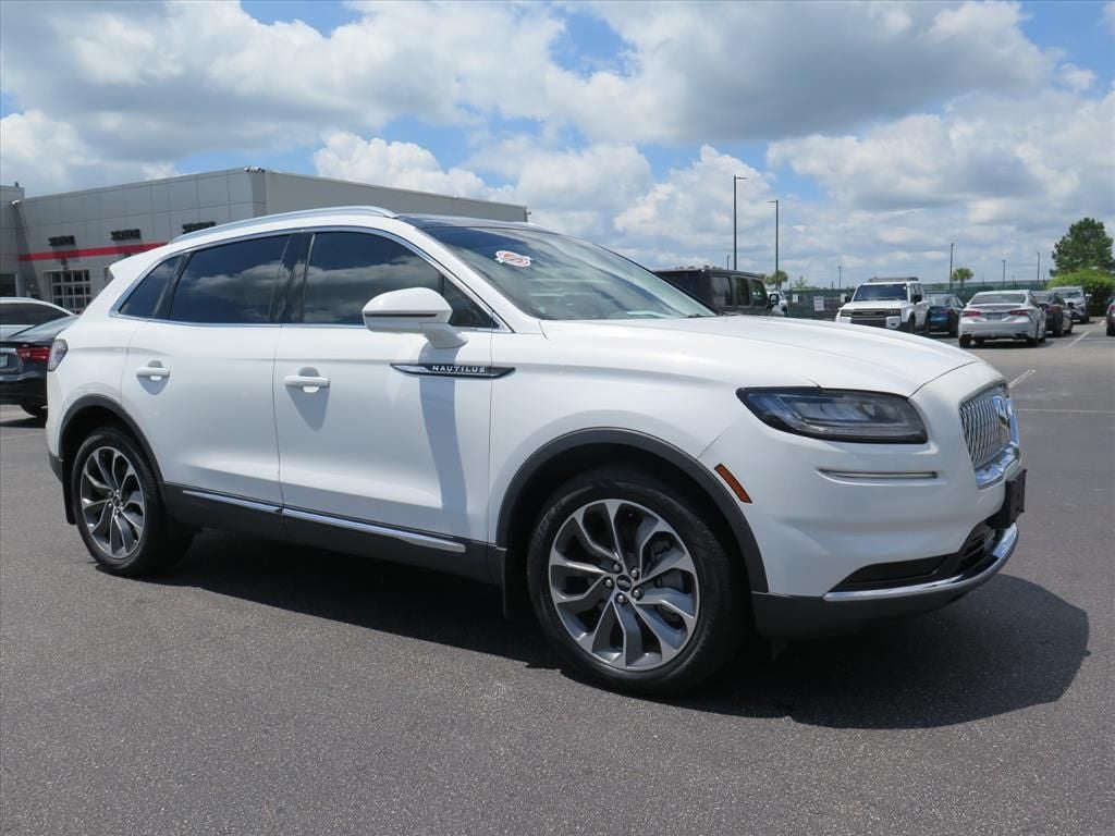 2022 Lincoln Nautilus Reserve