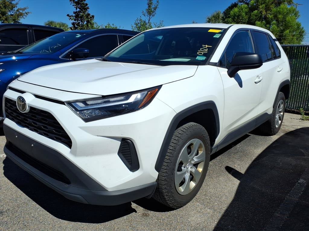 2023 Toyota RAV4 LE