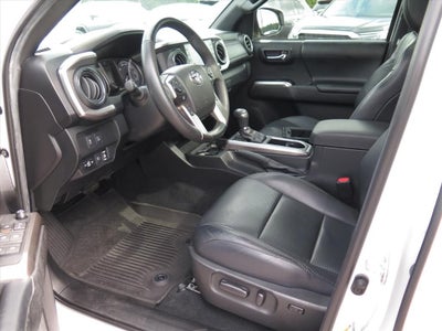 2022 Toyota Tacoma Limited V6