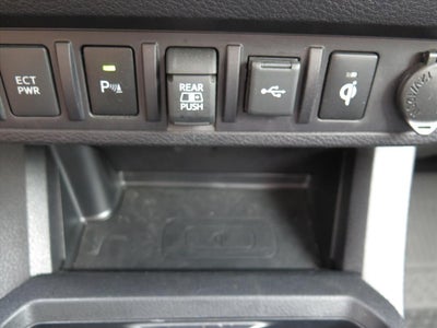 2022 Toyota Tacoma Limited V6