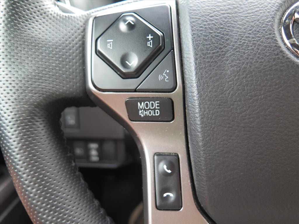 2022 Toyota Tacoma Limited V6