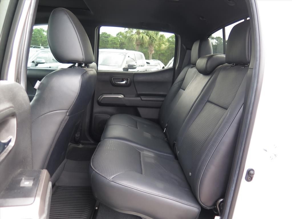 2022 Toyota Tacoma Limited V6