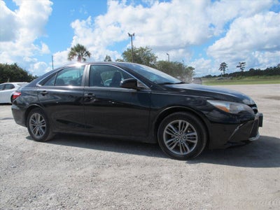 2017 Toyota Camry SE