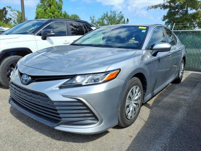 2022 Toyota Camry Hybrid LE