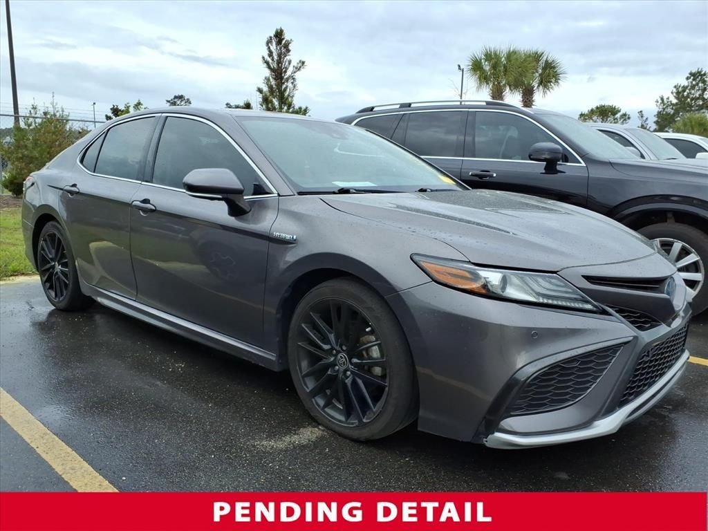 2021 Toyota Camry Hybrid XSE