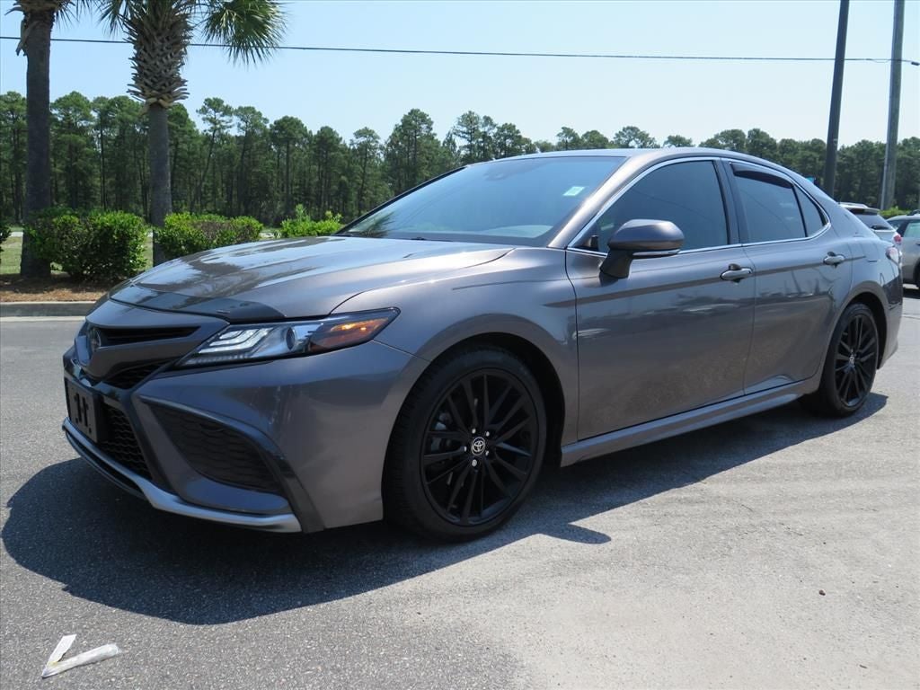 2022 Toyota Camry Hybrid XSE