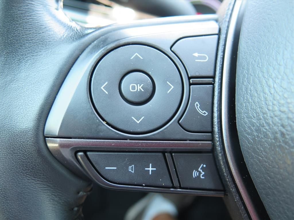 2022 Toyota Camry Hybrid XSE