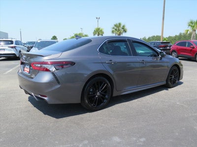 2022 Toyota Camry Hybrid XSE