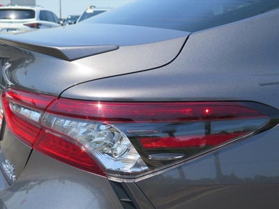 2022 Toyota Camry Hybrid XSE