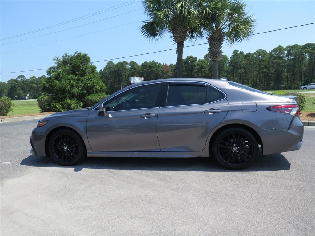 2022 Toyota Camry Hybrid XSE