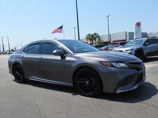 2022 Toyota Camry Hybrid XSE