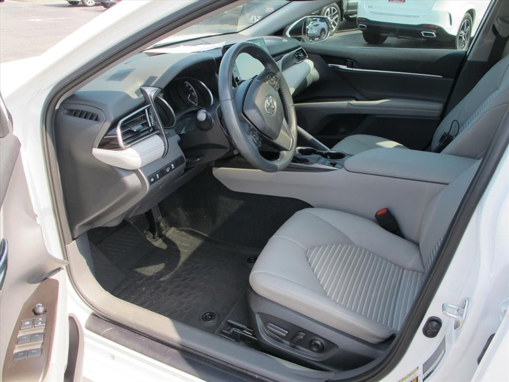 2024 Toyota Camry Hybrid SE