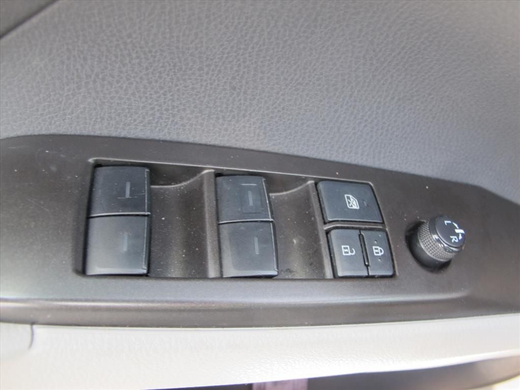 2024 Toyota Camry Hybrid SE