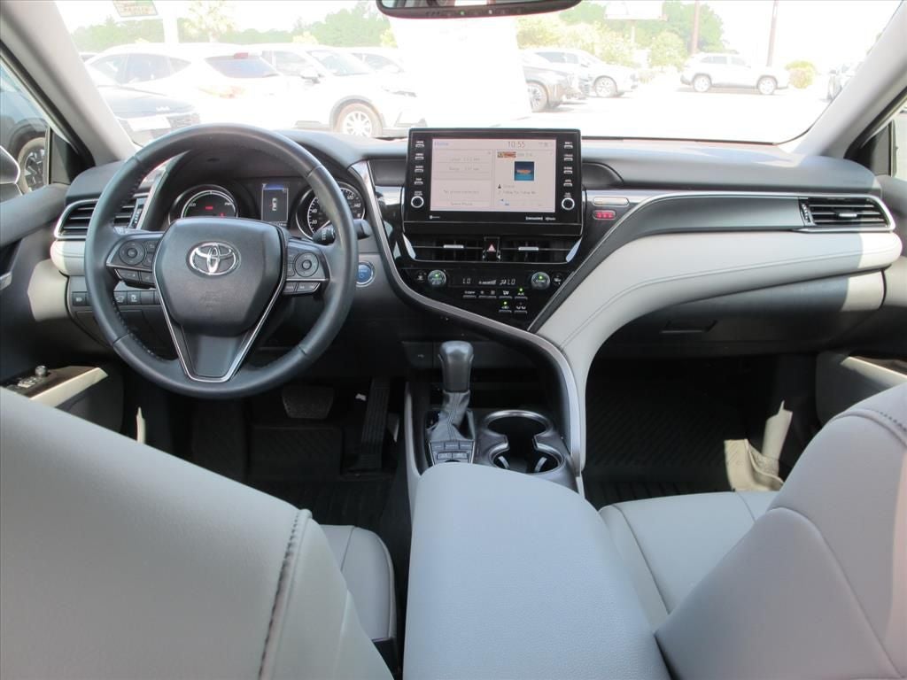 2024 Toyota Camry Hybrid SE