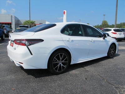 2024 Toyota Camry Hybrid SE