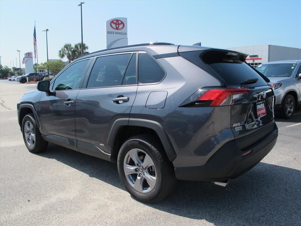 2022 Toyota RAV4 Hybrid LE