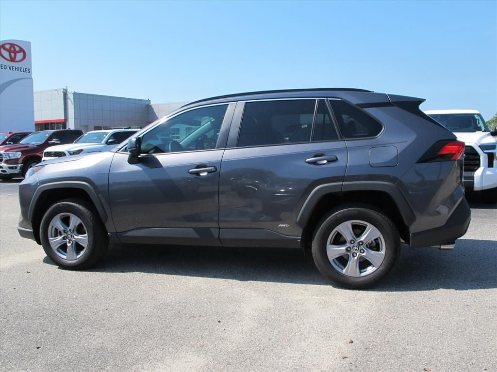 2022 Toyota RAV4 Hybrid LE