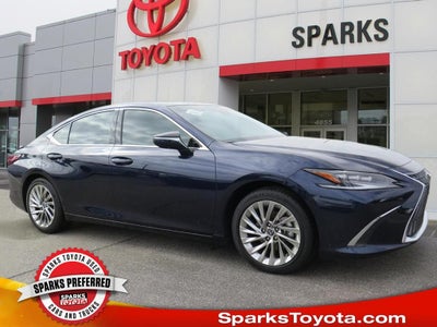 2023 Lexus ES 300h Ultra Luxury