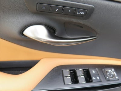 2023 Lexus ES 300h Ultra Luxury