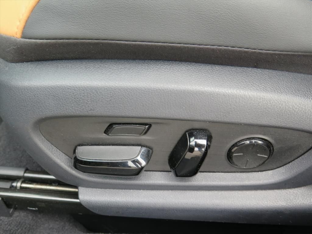 2023 Lexus ES 300h Ultra Luxury