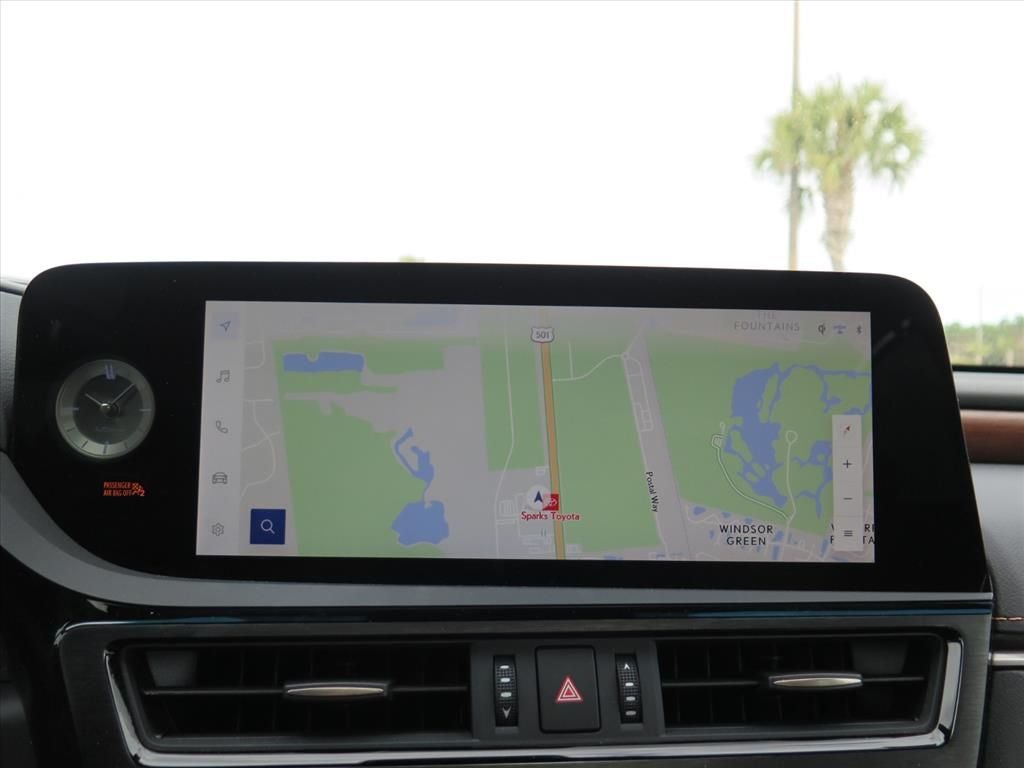 2023 Lexus ES 300h Ultra Luxury