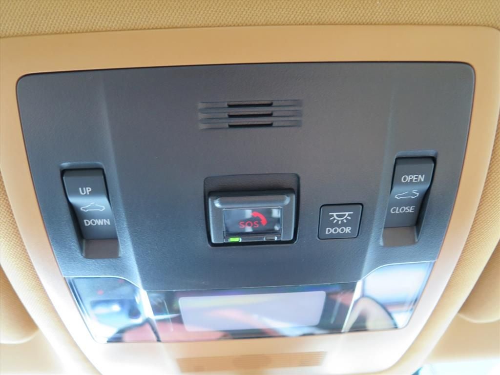 2023 Lexus ES 300h Ultra Luxury