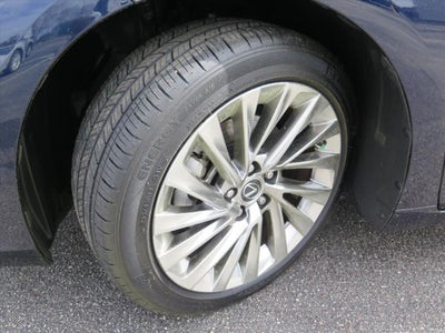 2023 Lexus ES 300h Ultra Luxury