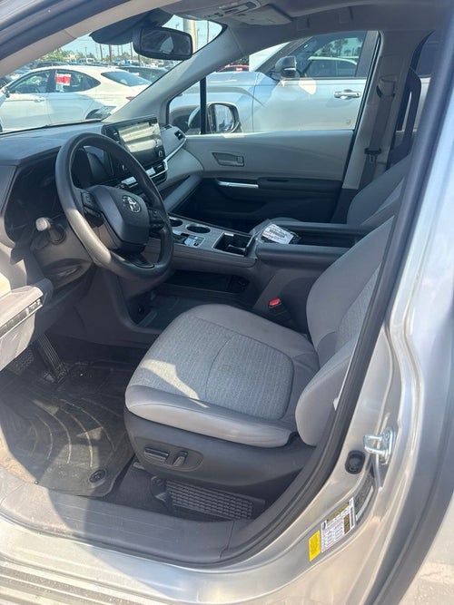2023 Toyota Sienna LE 8 Passenger