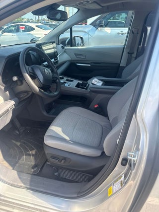 2023 Toyota Sienna LE 8 Passenger