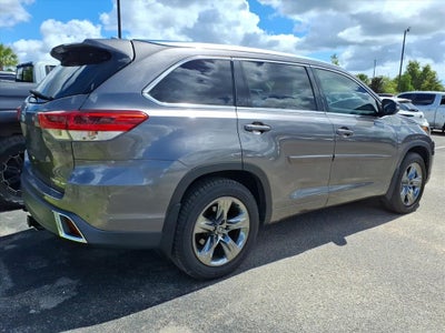 2017 Toyota Highlander Limited Platinum