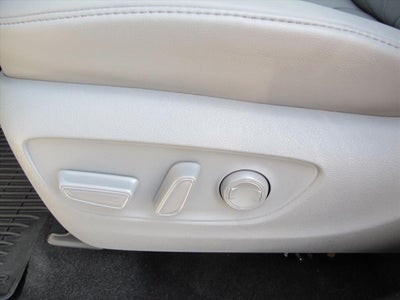 2024 Toyota Highlander Hybrid Platinum