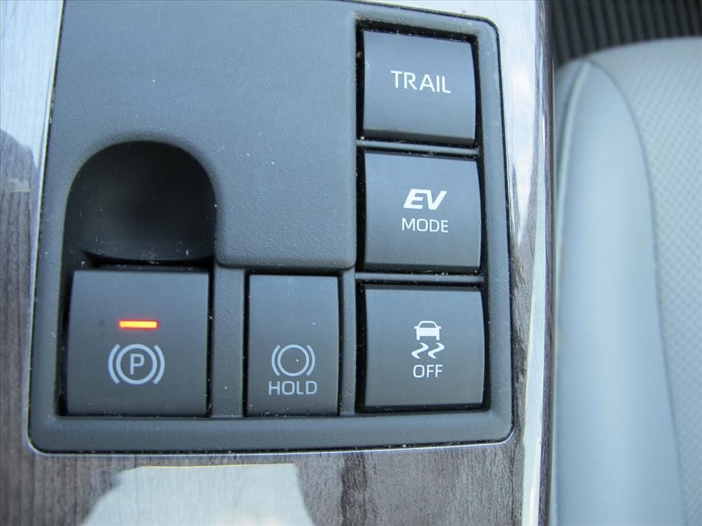 2024 Toyota Highlander Hybrid Platinum