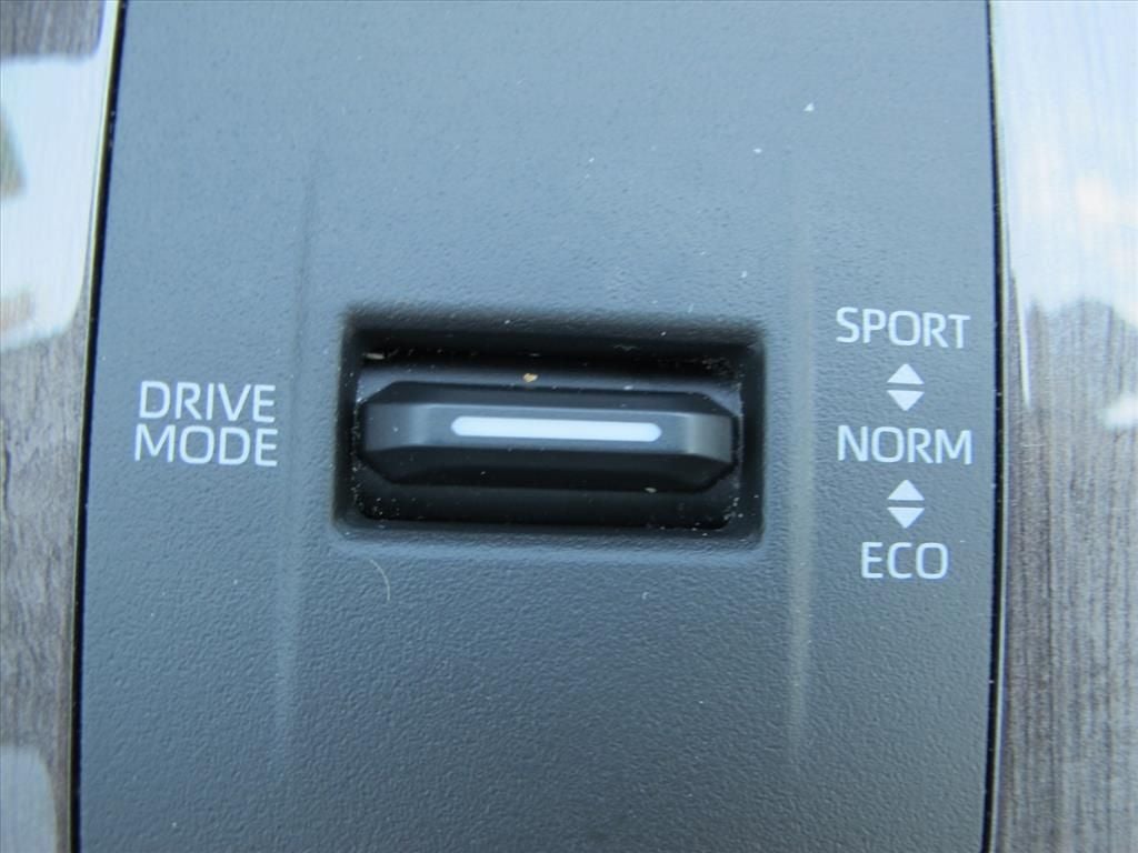 2024 Toyota Highlander Hybrid Platinum