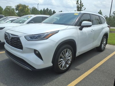 2024 Toyota Highlander Hybrid Platinum