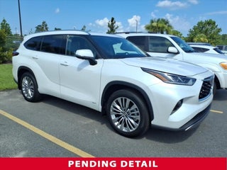 2026 Toyota Highlander Hybrid Platinum