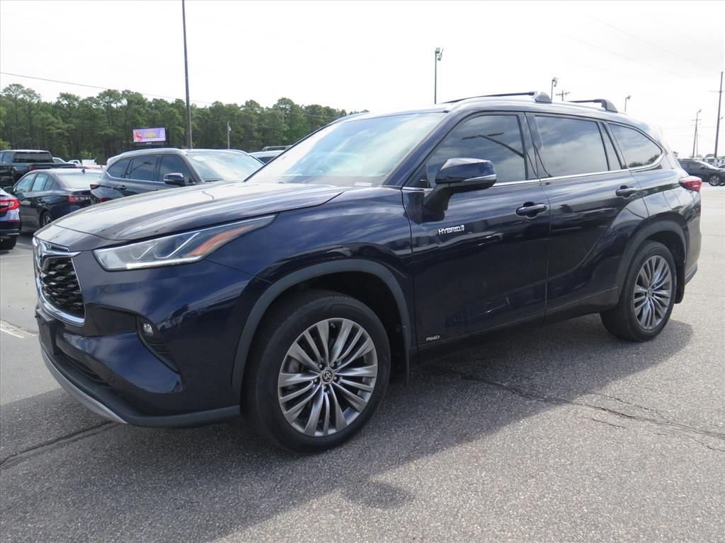 2021 Toyota Highlander Hybrid Platinum