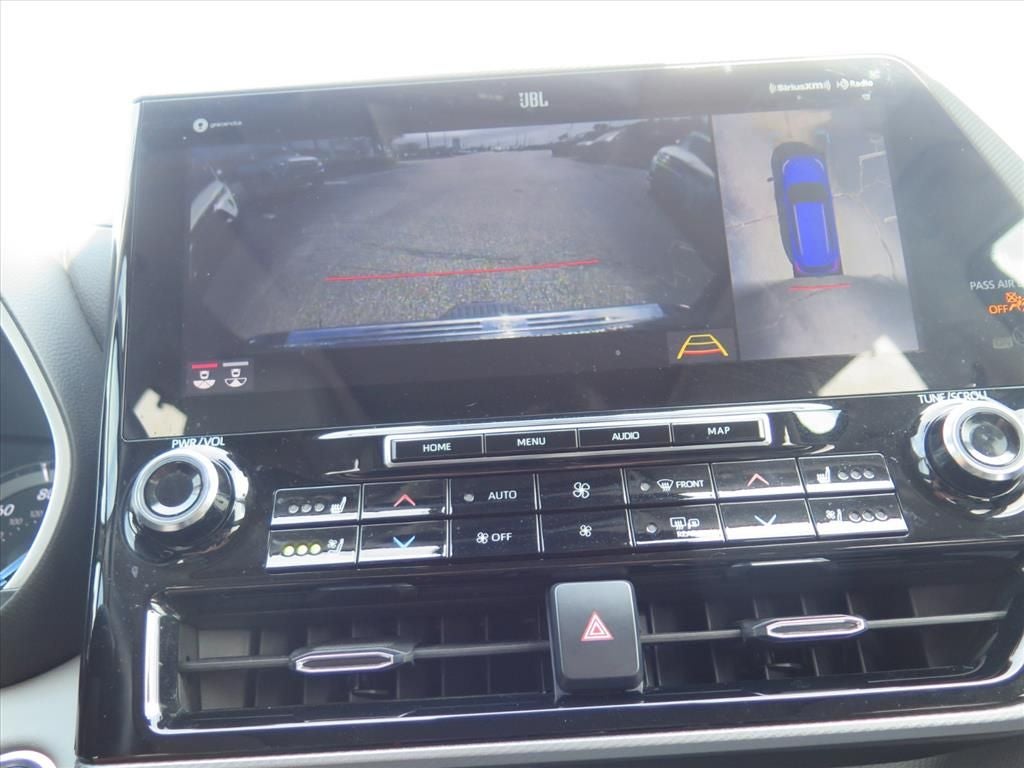 2021 Toyota Highlander Hybrid Platinum