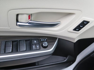 2024 Toyota Sienna Platinum 7 Passenger