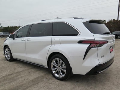 2024 Toyota Sienna Platinum 7 Passenger