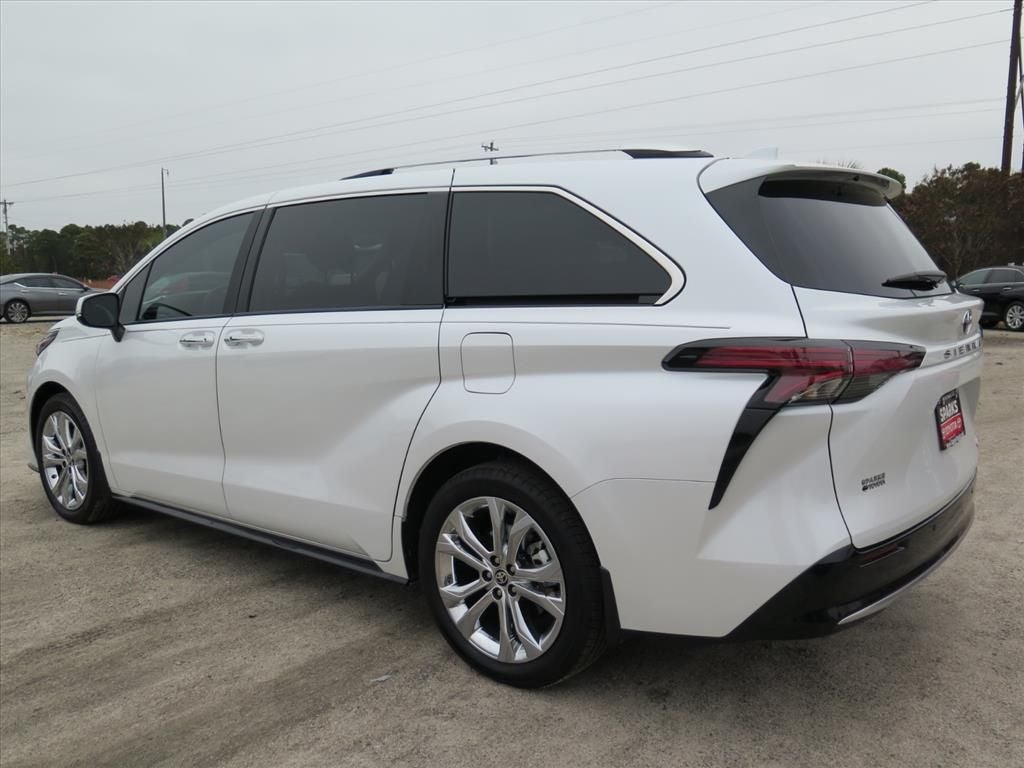 2024 Toyota Sienna Platinum 7 Passenger