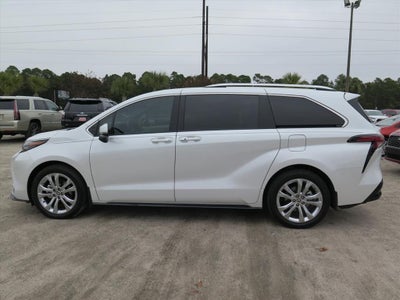 2024 Toyota Sienna Platinum 7 Passenger