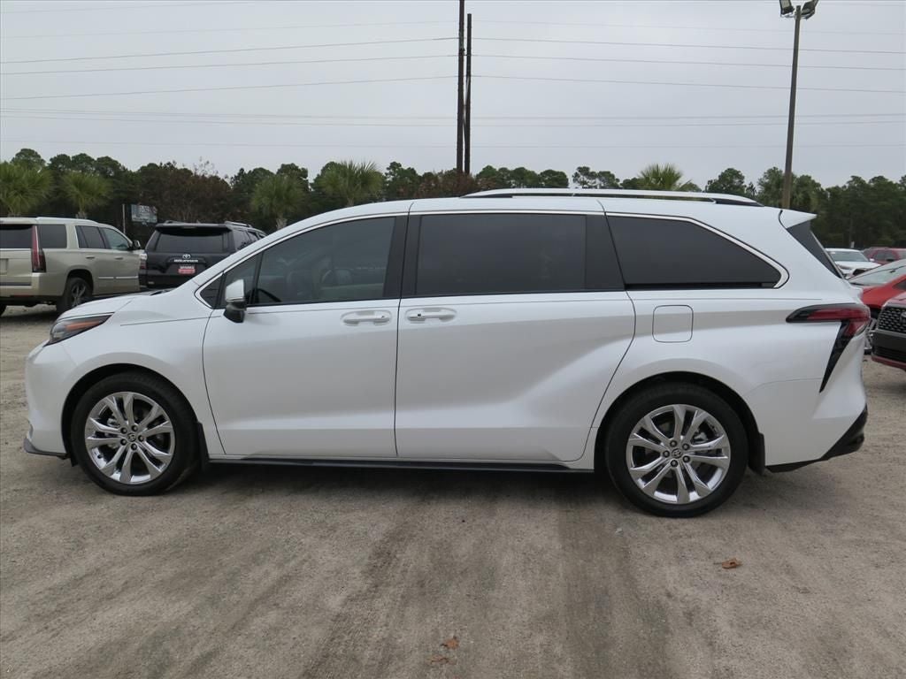 2024 Toyota Sienna Platinum 7 Passenger