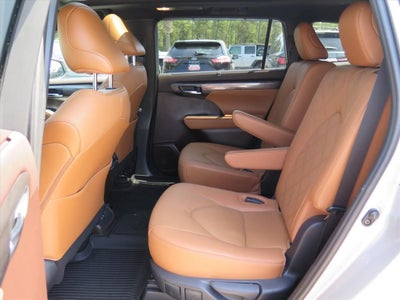 2021 Toyota Highlander Platinum