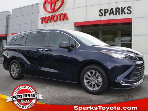 2022 Toyota Sienna XLE 7 Passenger