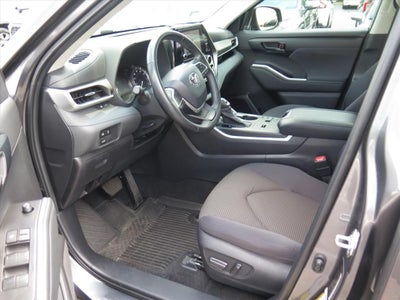 2023 Toyota Highlander LE