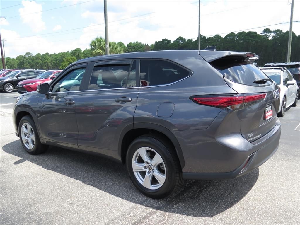 2023 Toyota Highlander LE